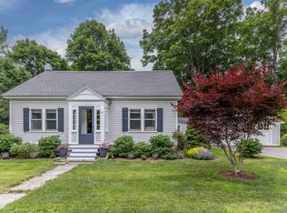 21 Bostwick St, Lakeville, CT 06039