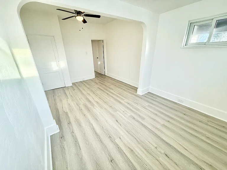 2413 Milburn St — Photo 8