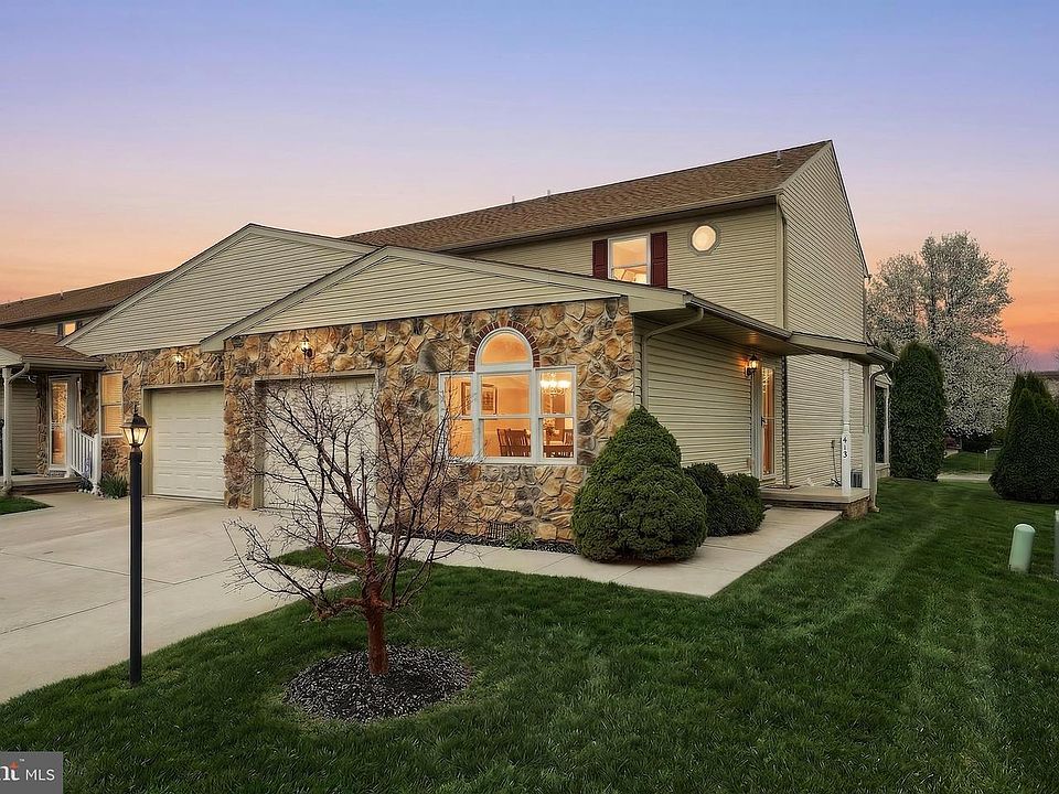 1st image of 413 Springbrook Ct