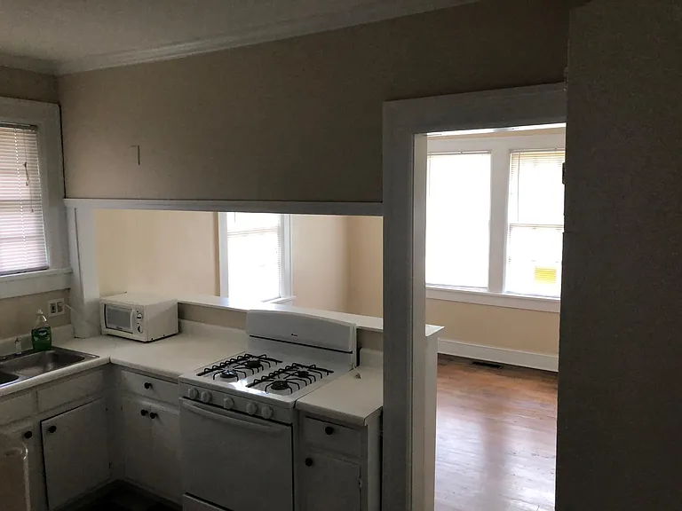 1304 N Morningside Dr NE #1 — Photo 6