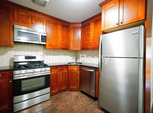 4401 Newtown Rd, Astoria, NY 11103