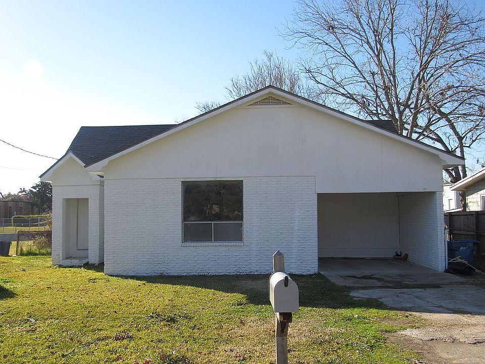1st image of 211 Norine St