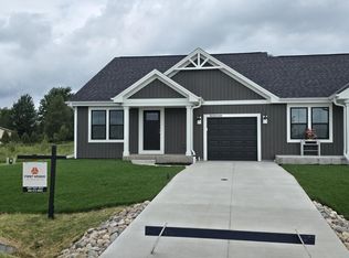 W219N16394 Jasmine COURT, Jackson, WI 53037