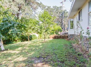 21149 Falling Oaks Rd, Redding, CA 96003
