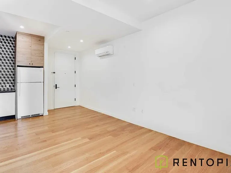 1875 Atlantic Ave #6F — Photo 3