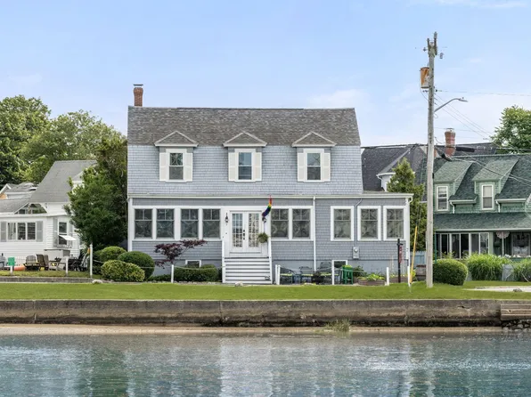 7 N Water Street, Onset, MA 02558