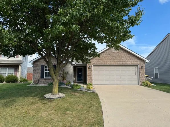 3926 Whitfield Chase, Fort Wayne, IN 46815