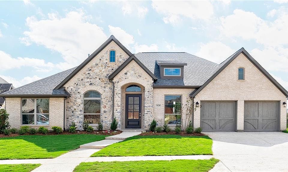1st image of 1124 Lake Hills Trl
