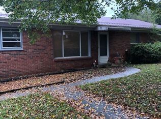 27 Pine Ln, Asheville, NC 28806