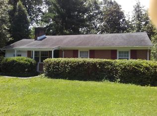1430 Kenwood Ln, Charlottesville, VA