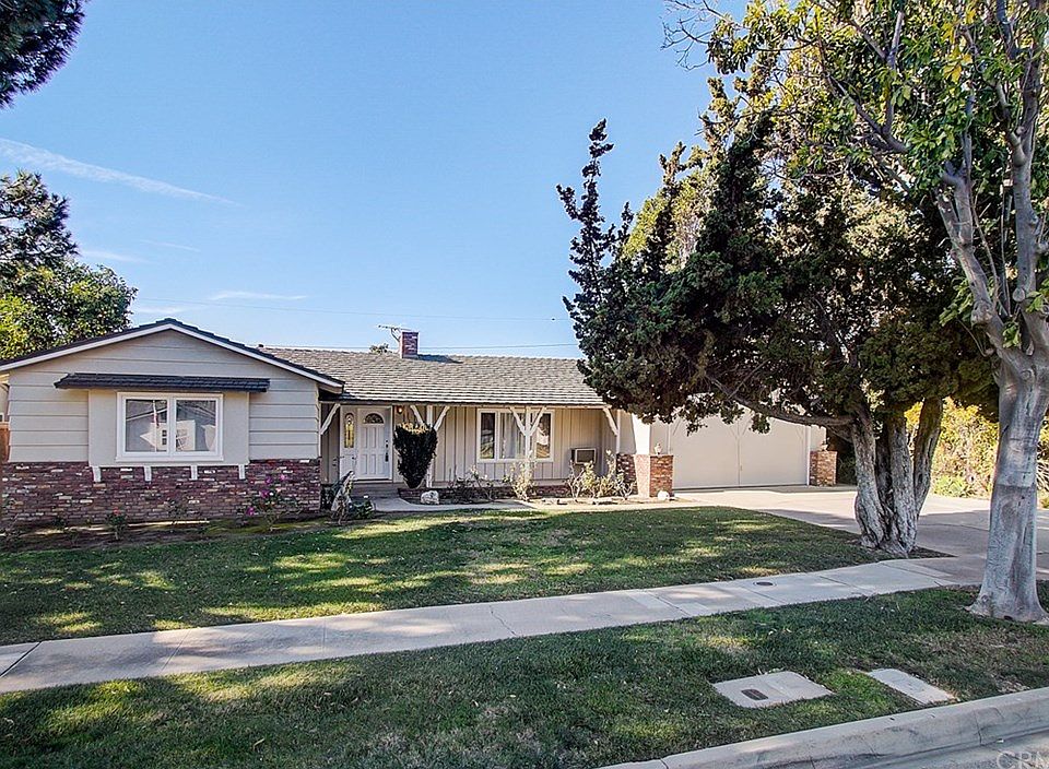 1st image of 2732 Olive Ln