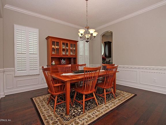 5th image of 153 Tate Ln