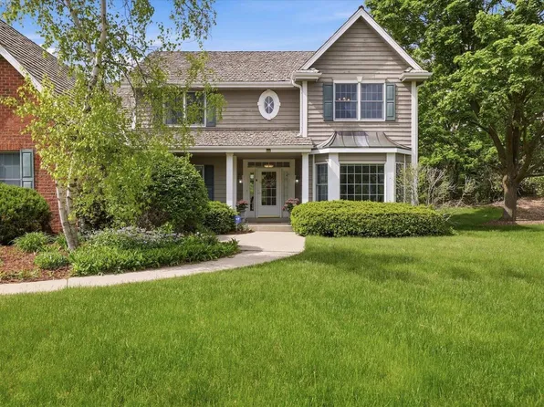 18840 Brookridge DRIVE, Brookfield, WI 53045