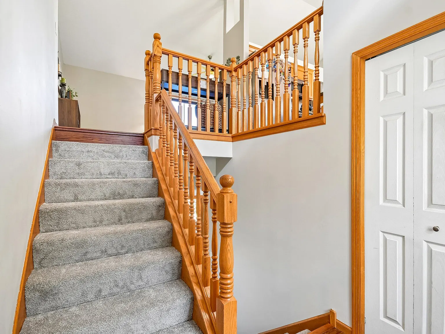 4 bed, 2252 sqft, $2,300 — Photo 4