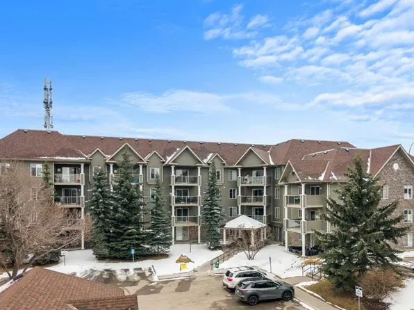 2111 NE Millrise Point SW, Calgary, AB T2Y 3W4