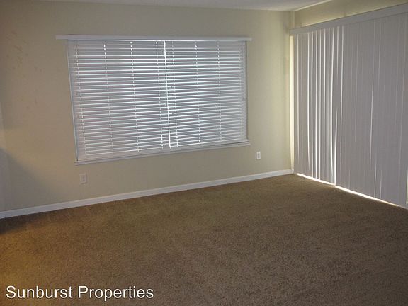 3rd image of 6513 Creekmont Way