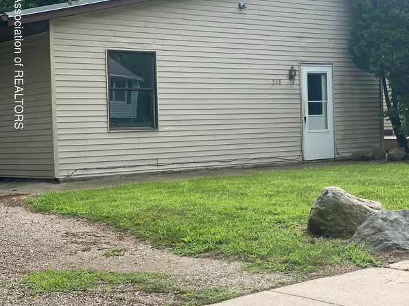 318 High St, Potterville, MI 48876