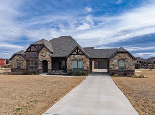 9111 Iron Mountain Trl, Justin, TX 76247