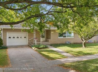502 E McConnell St, Saint Johns, MI