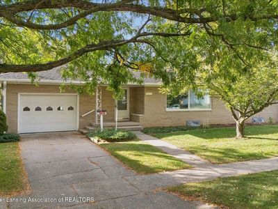 502 E McConnell St, Saint Johns, MI, 48879