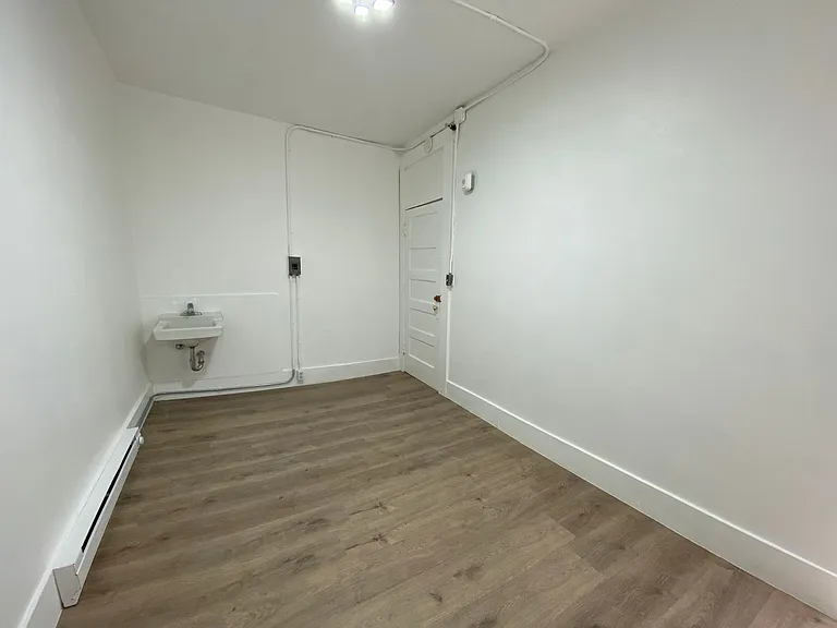 858 Washington St #77 — Photo 4