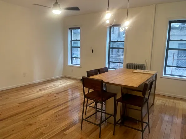 590 Parkside Avenue image 3 of 19