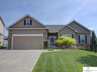 19351 Patterson St, Omaha, NE 68135