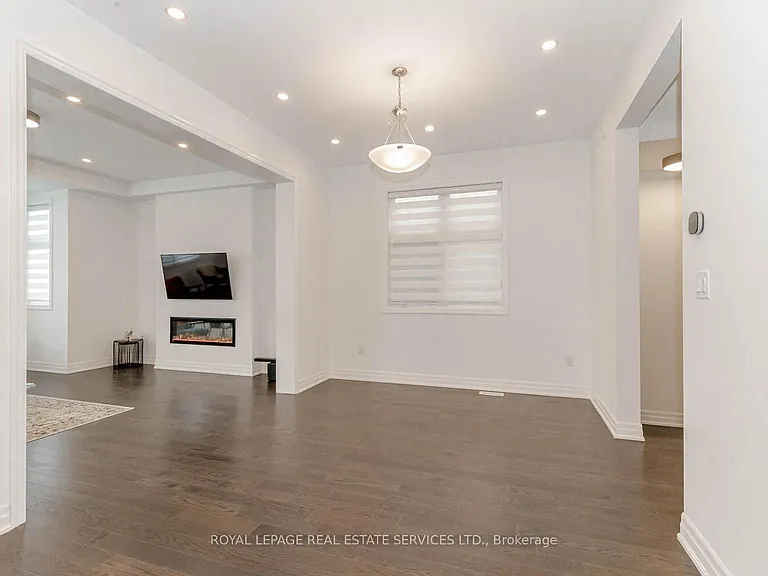 3334 Harasym Trl — Photo 7