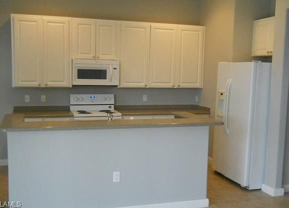 2nd image of 5170 Avenue Maria Blvd
