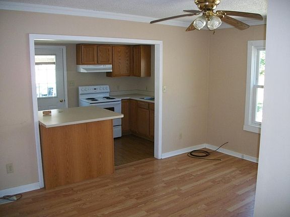Kitchen with Breakfast Bar