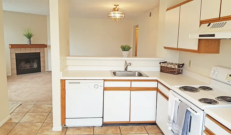 5765 W Atlantic Pl #201 — Photo 2