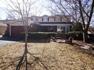 2827 Knollwood Ln, Glenview, IL 60025