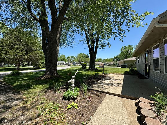 2nd image of 409 Parkway St