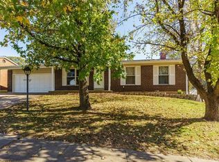 24 Brookwood Dr, Fenton, MO