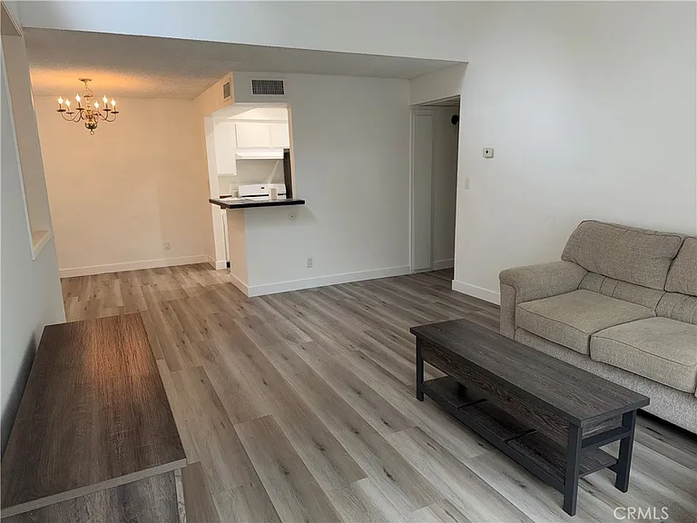 22330 Victory Blvd #803 — Photo 3