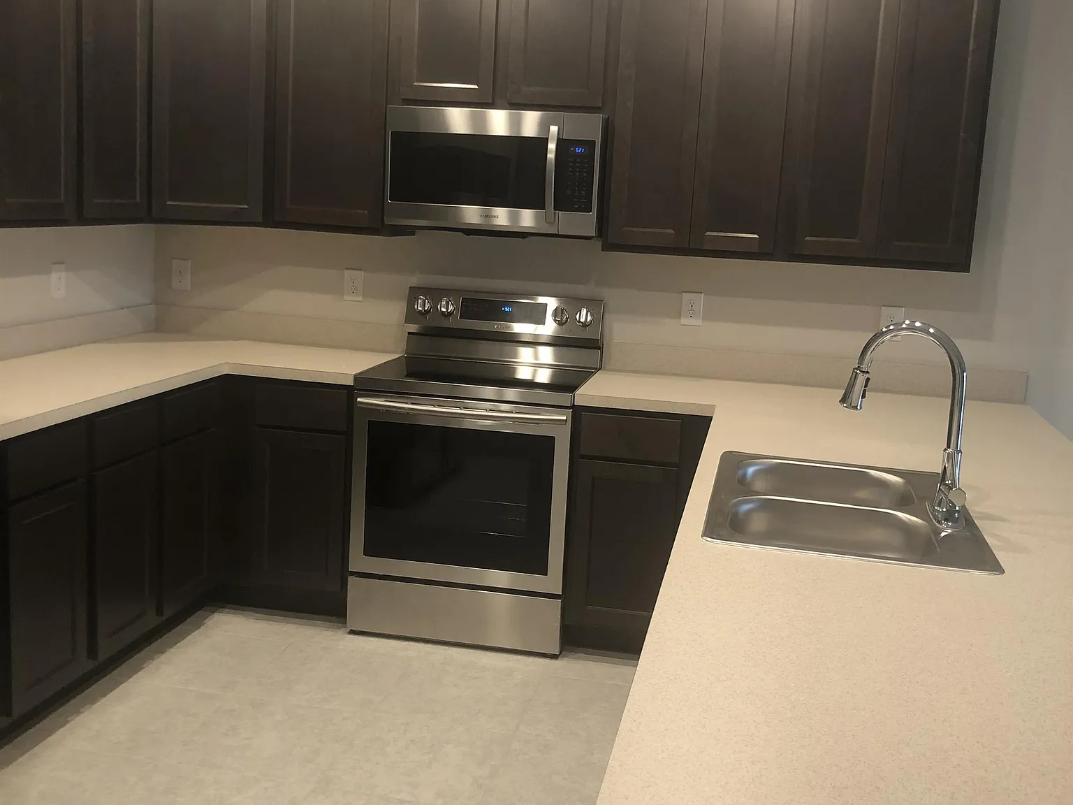 4776 Coral Castle Dr, Kissimmee 34746 - 1 — Photo 4