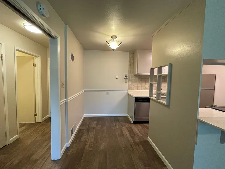 1711 N Street, Sacramento — Photo 26