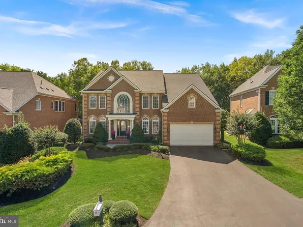 18205 Shinniecock Hills Pl, Leesburg, VA 20176
