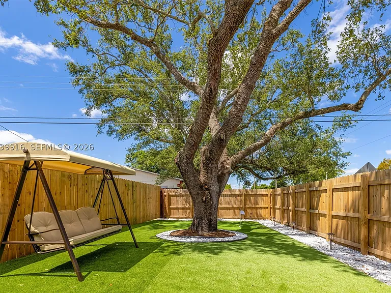 6801 Park St #6801 — Photo 32