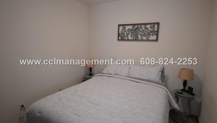 1st image of 5101 Linden Pkwy