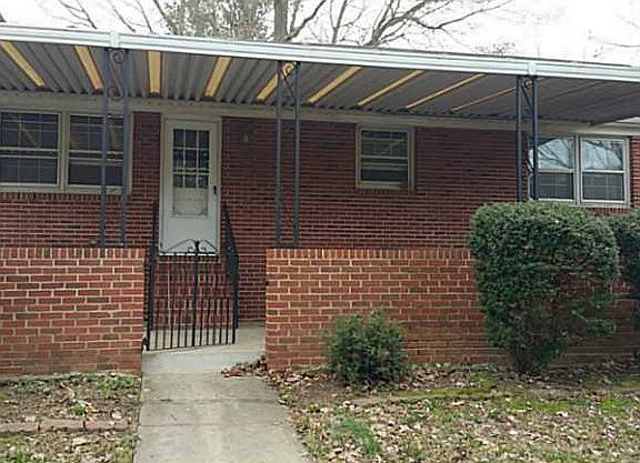 3rd image of 217 Clipper Dr