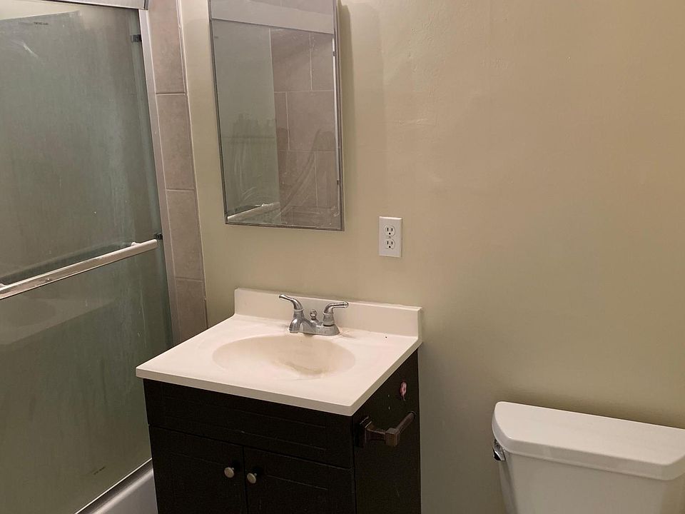 1st image of 645 Fairview Ave APT 4