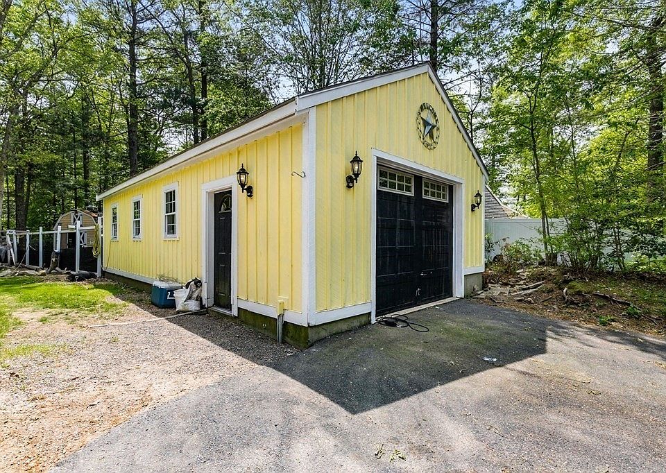 3 Betty Spring Rd, East Freetown, MA 02717 Zillow