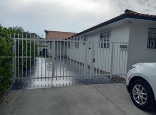 3230 SW 27th St, Miami, FL 33133