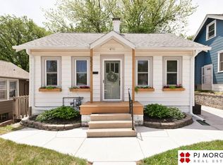 5521 Pine St, Omaha, NE 68106