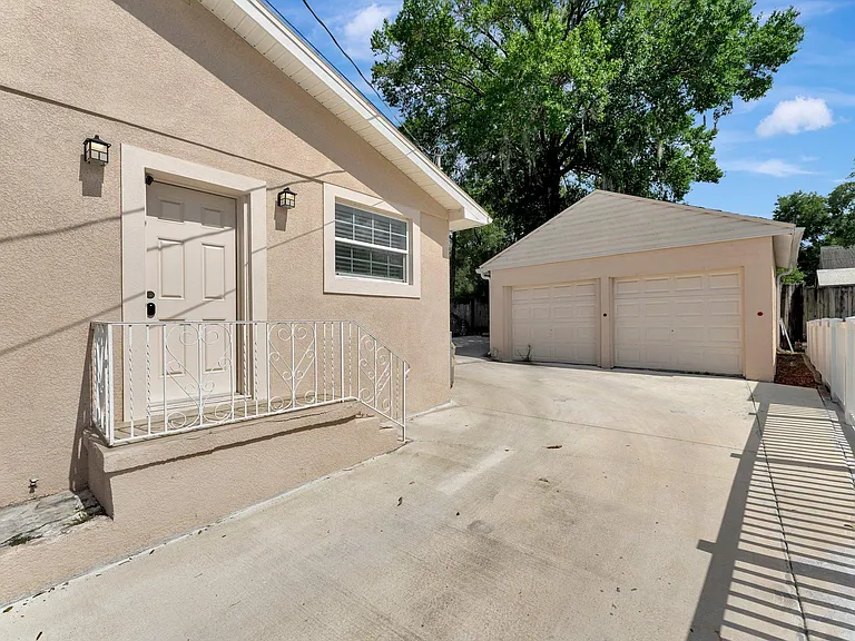 302 W Sligh Ave — Photo 21