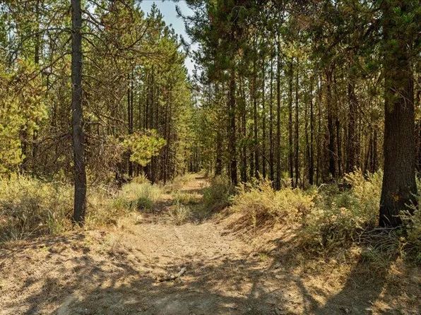15985 Parkway Dr, La Pine, OR 97739