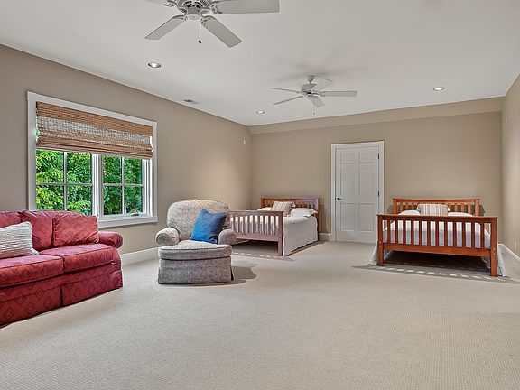 50th image of 415 Summer Breeze Dr