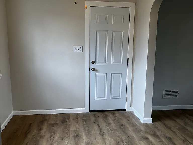 2388 Mill Ln — Photo 9
