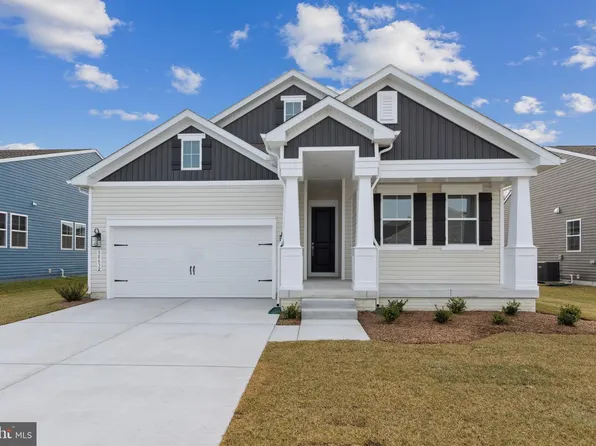 36318 Gate Dr, Georgetown, DE 19947